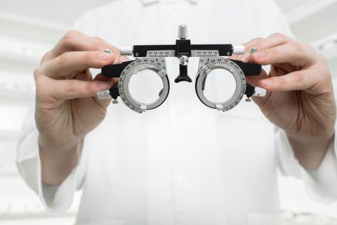 Messgerät Augenarzt Hände