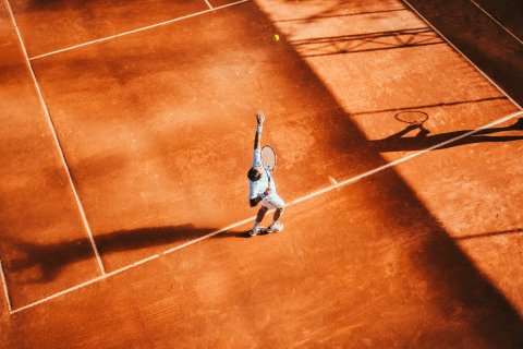 Tennis Aufschlag 