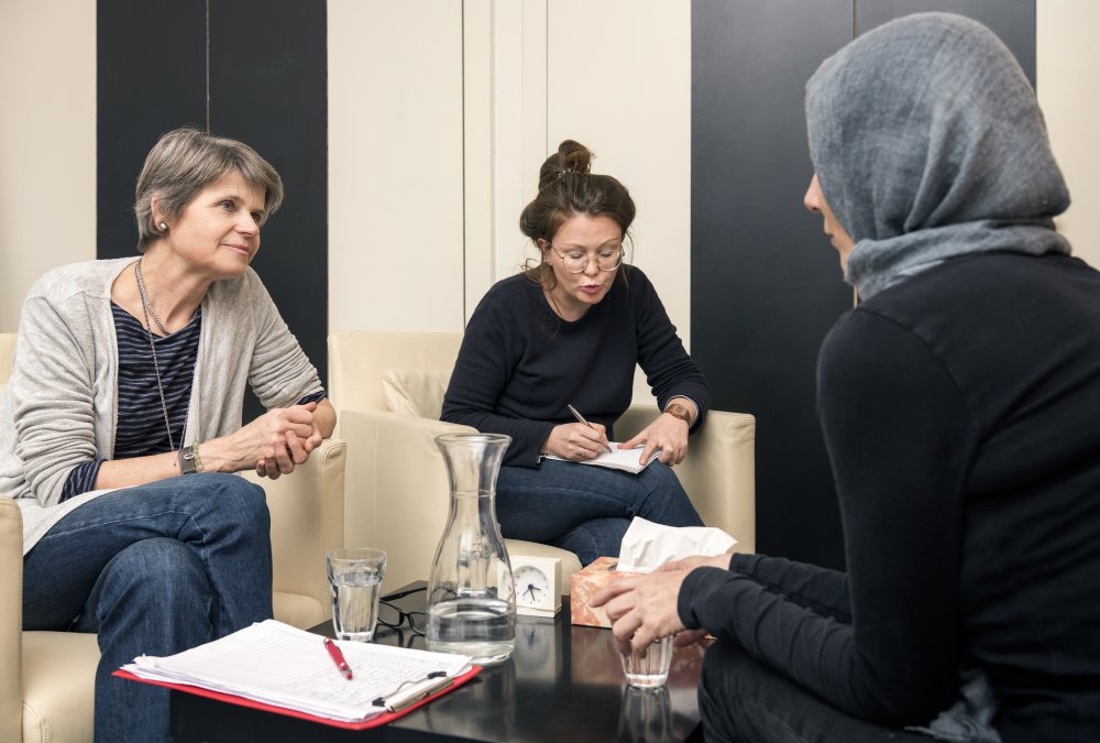HEMAYAT__dolmetschunterstütze_Einzeltherapie2__E